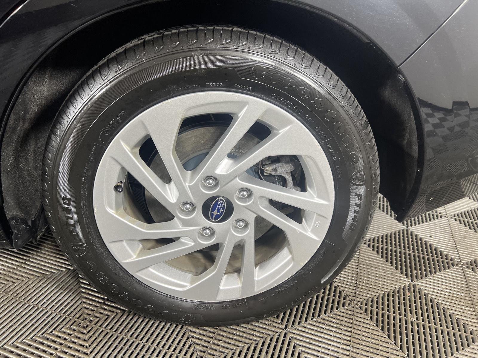 Used 2024 Crystal Black Silica Subaru Base image 13