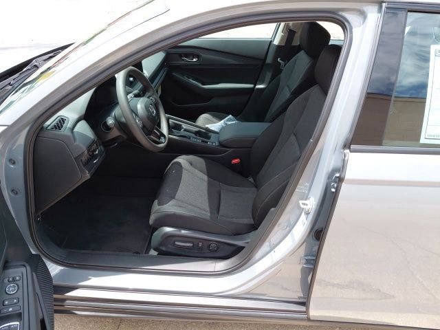 New 2026 Urban Gray Pearl Honda SE image 22