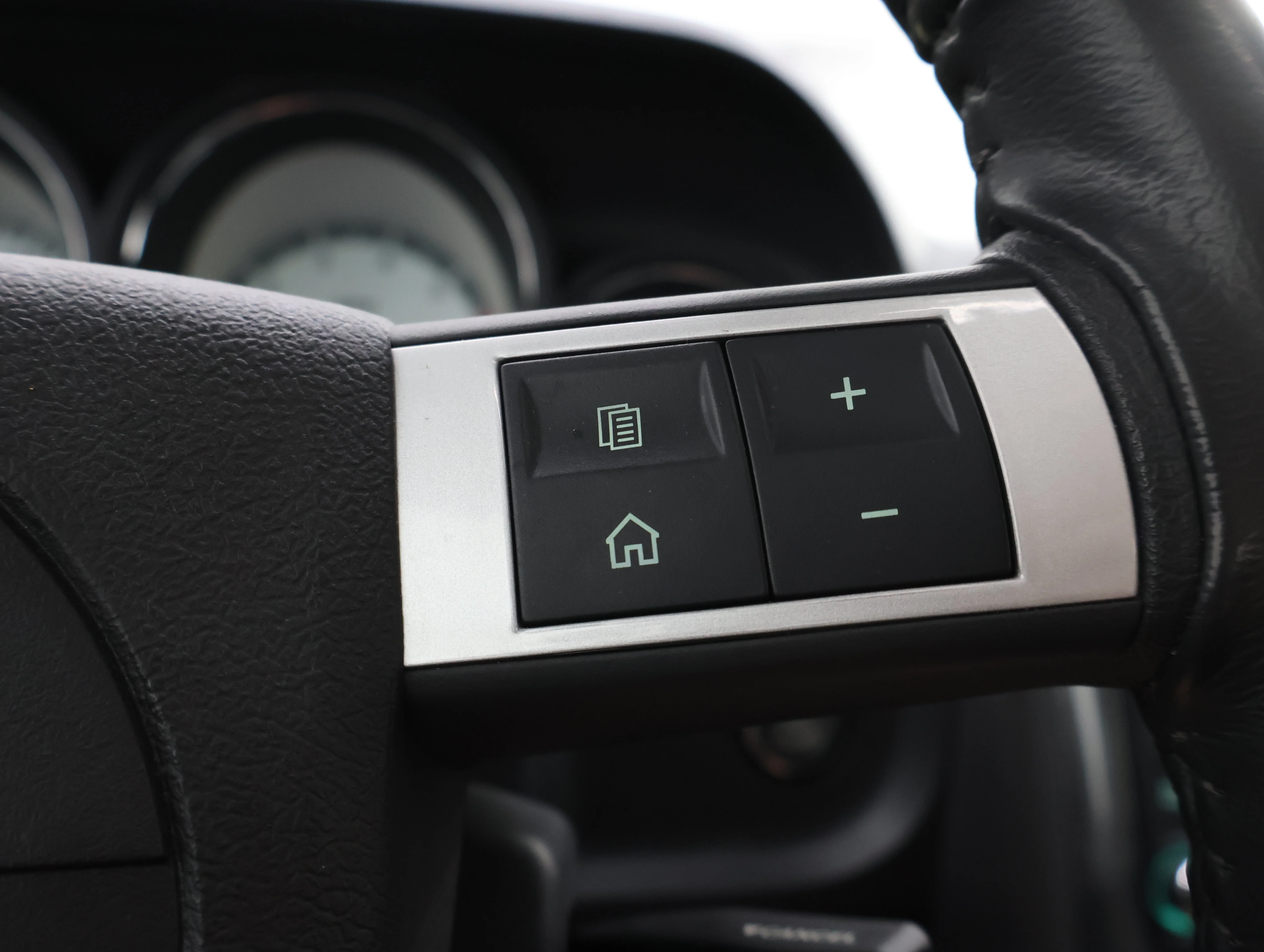 Used 2010 Torred Dodge R/T image 11