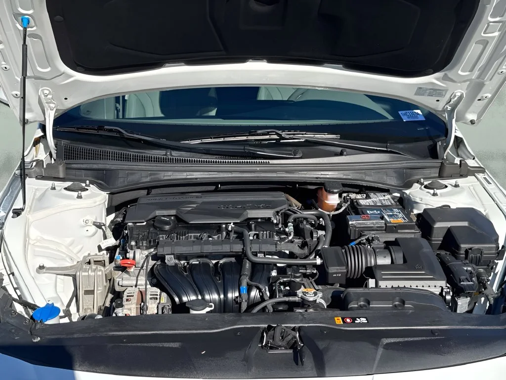 Used 2021 Gray Hyundai SE image 29