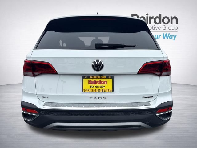 Used 2023 Pure White Volkswagen SEL image 6