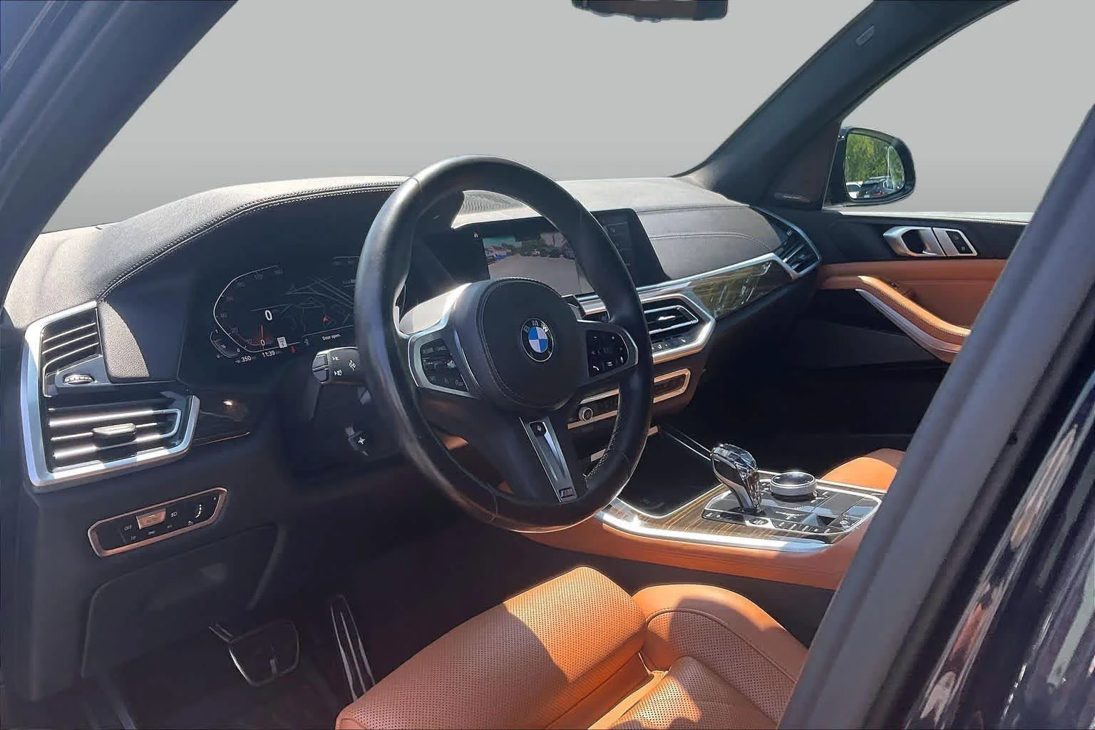 Used 2023 Carbon Black Metallic BMW xDrive40i image 17