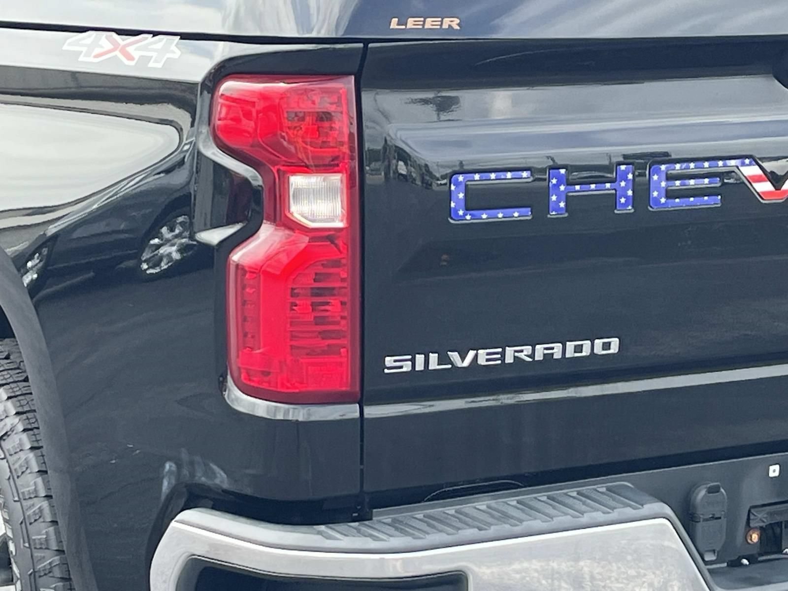 Used 2019 BLACK Chevrolet LT image 5