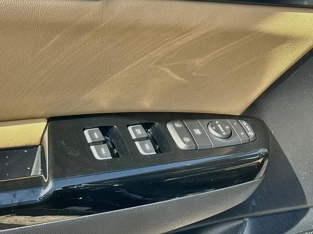 Certified Used 2020 Red Kia SX image 18