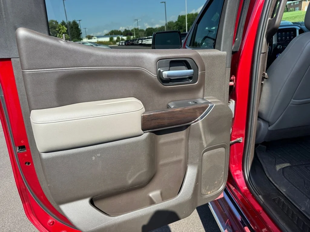 Used 2021 Red GMC SLT image 13