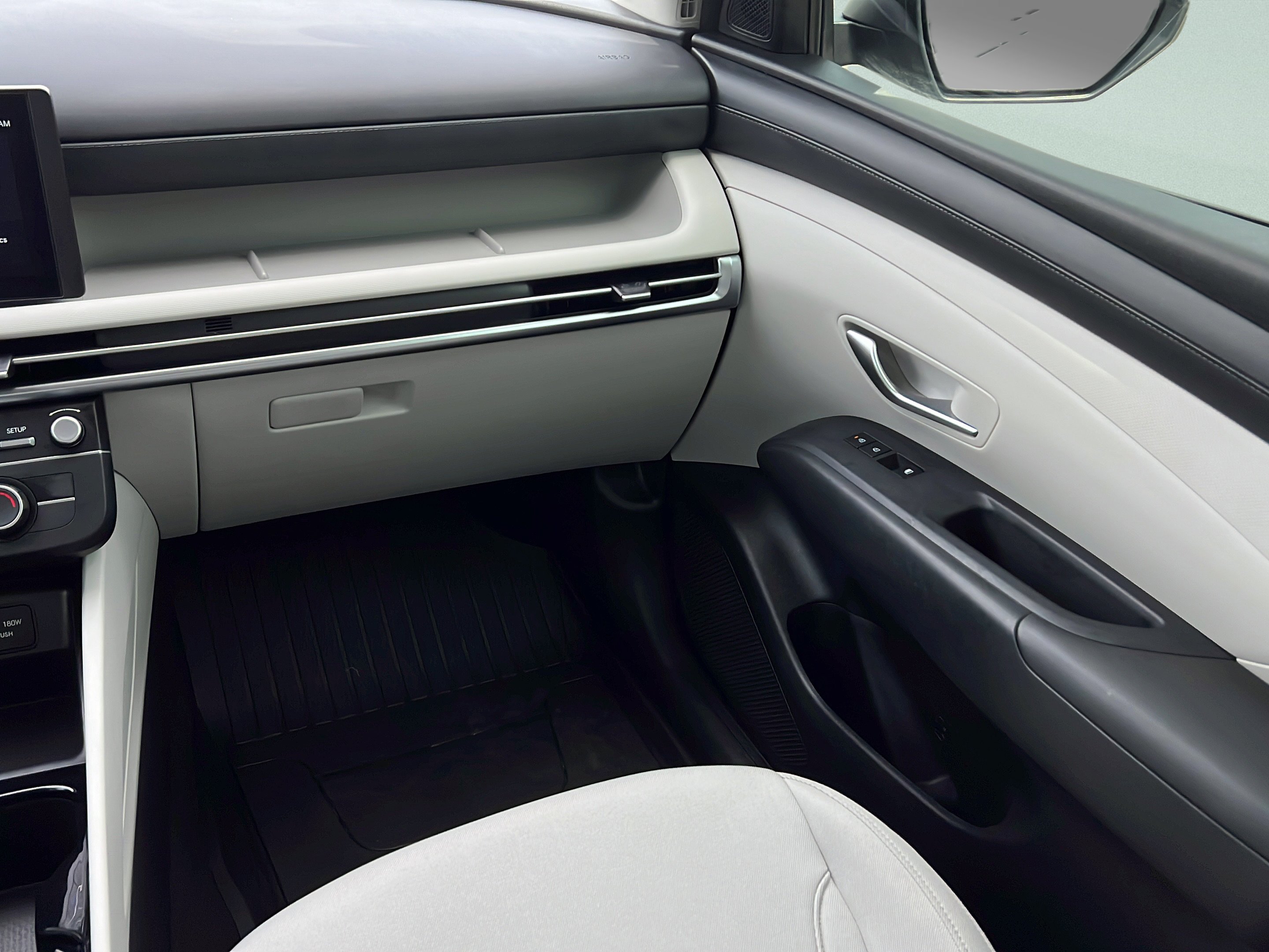 Used 2026 Shimmering Silver Hyundai SE image 13