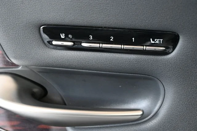 Certified Used 2021 EMINENT WHITE PEARL Lexus 500 Base image 20