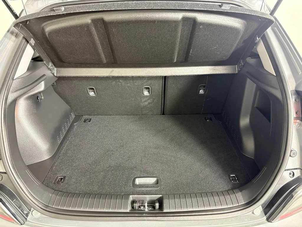 Used 2023 Galactic Gray Hyundai SE image 18
