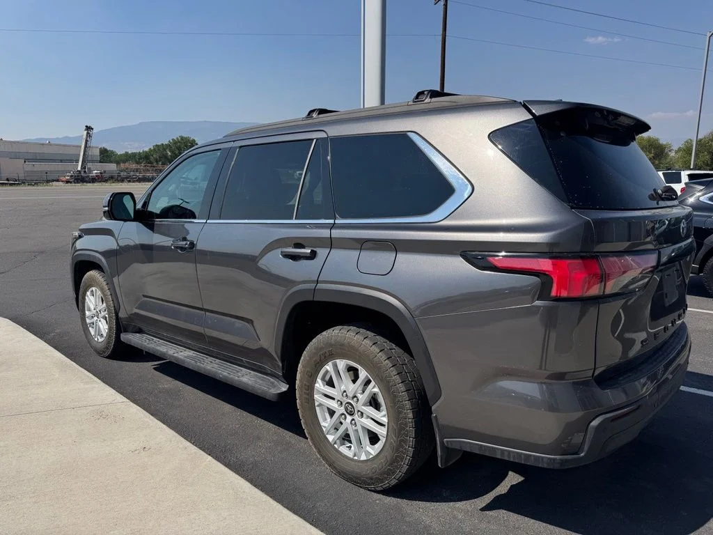 Used 2023 Gray Toyota SR5 image 7