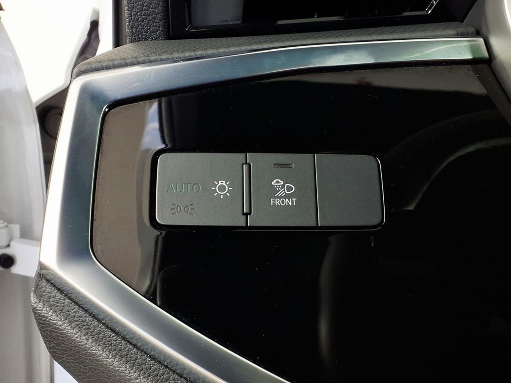 Used 2025  Audi Premium image 24