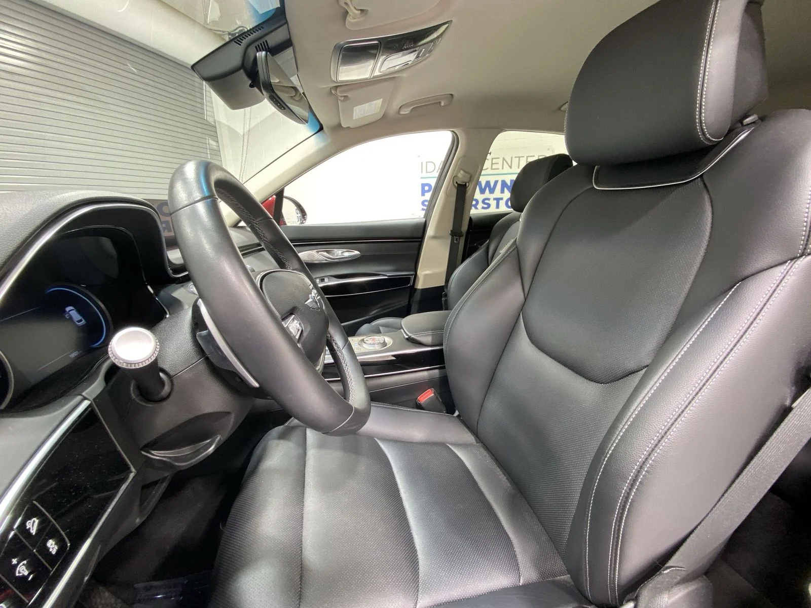 2025 GENESIS GV70 Standard - Photo 11