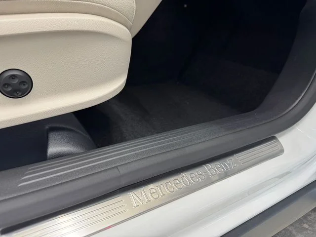 New 2026 White Mercedes-Benz GLA 250 image 40
