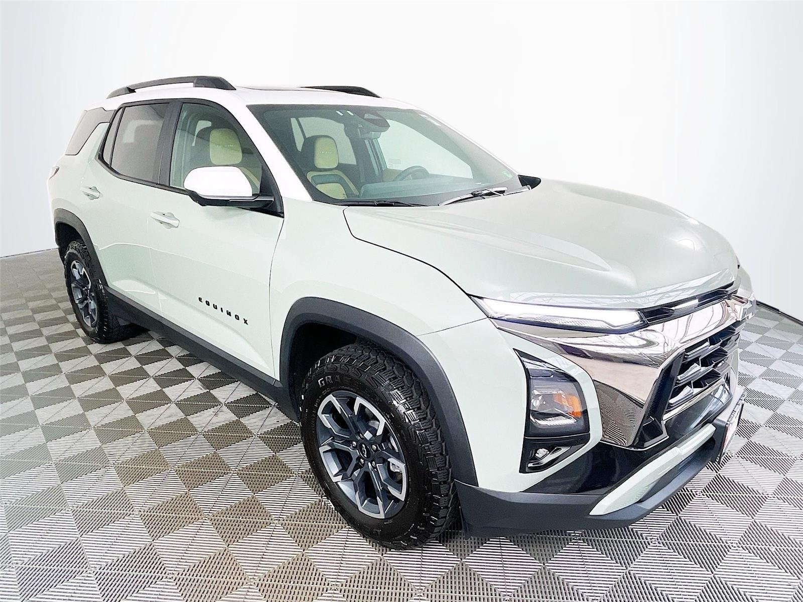 Used 2026 Cacti Green Chevrolet AWD ACTIV image 1