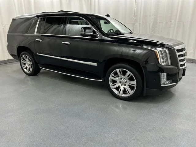 2017 Cadillac Escalade ESV AWD Premium Luxury's photo