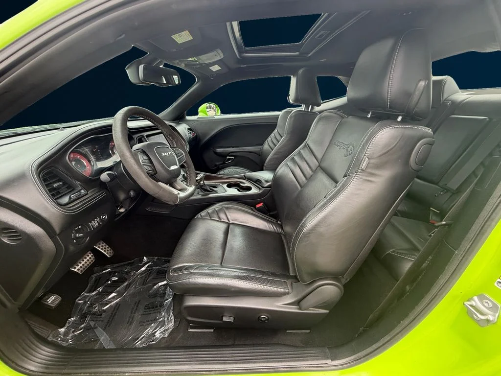 Used 2023 Green Dodge SRT Hellcat Jailbreak image 10