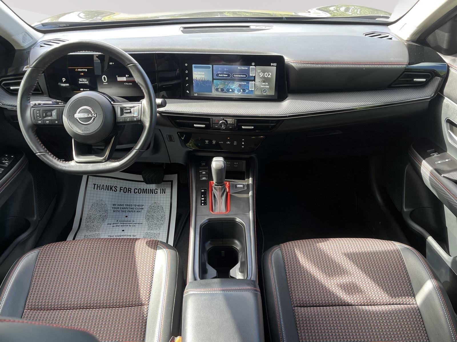 Used 2025 Canyon Bronze Metallic Nissan SR image 16