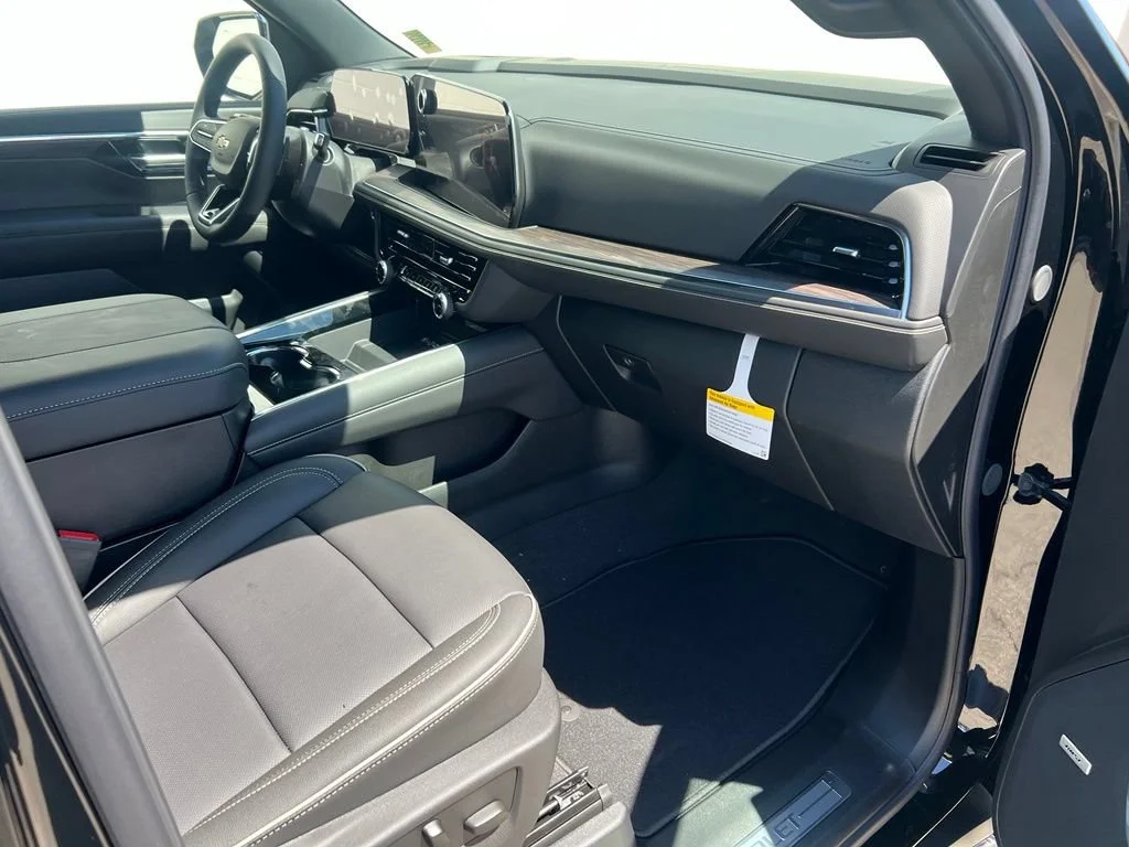 New 2026 Black Chevrolet Premier image 30