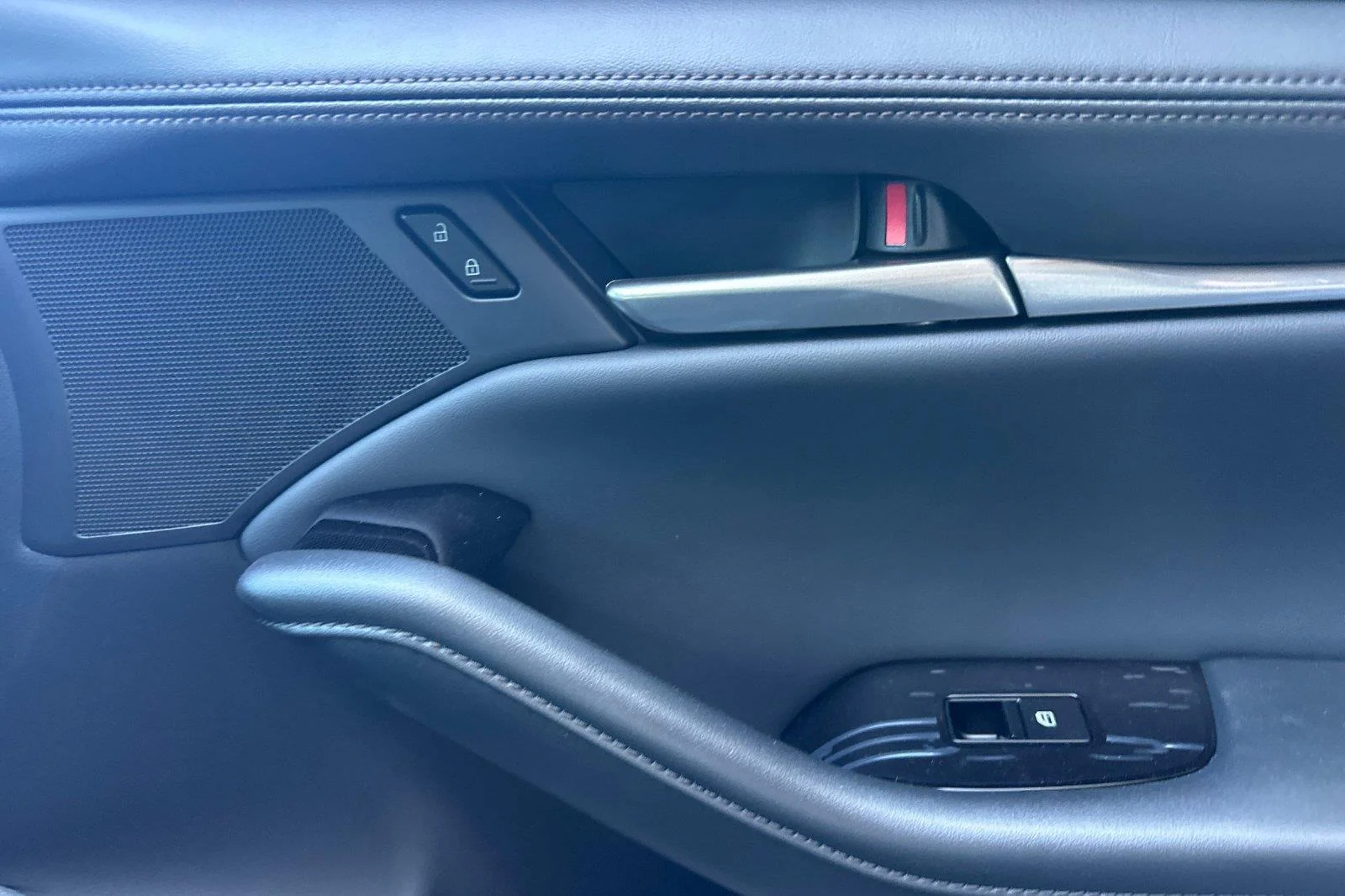New 2026 Jet Black Mica Mazda 2.5 S Preferred image 18