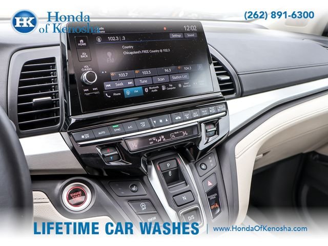 2025 Honda Odyssey EX-L - Photo 18
