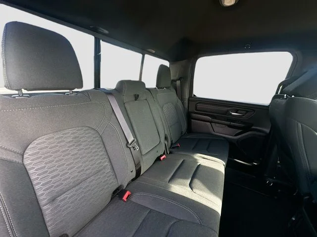 2026 RAM 1500 Express - Photo 28