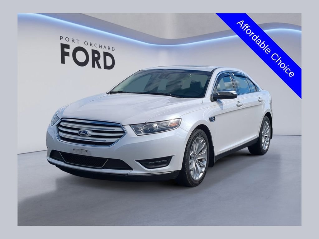 Used 2019 White Ford Limited image 1
