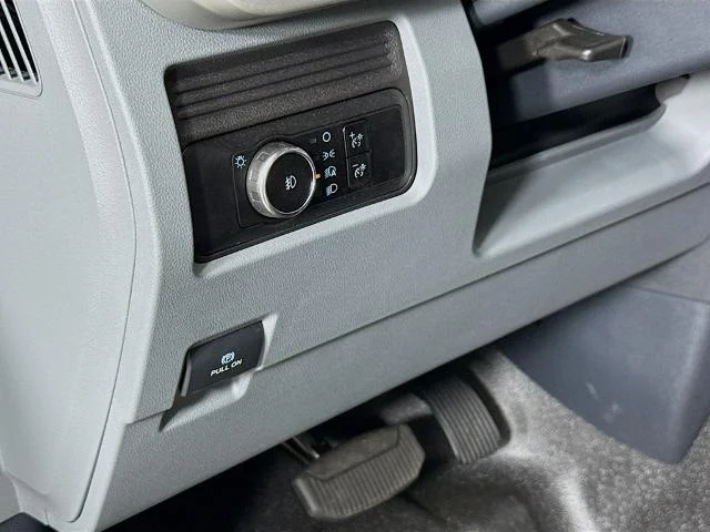 New 2025 Oxford White Ford F-450® XL image 36