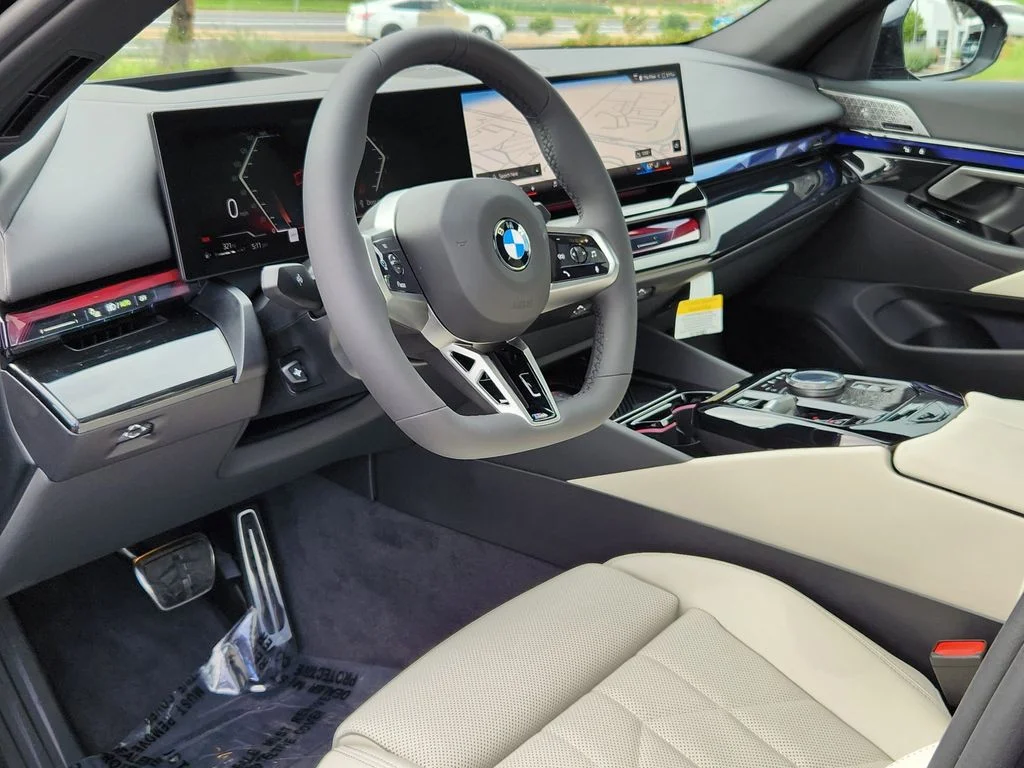 New 2027 Carbon Black Metallic BMW 530i xDrive image 9