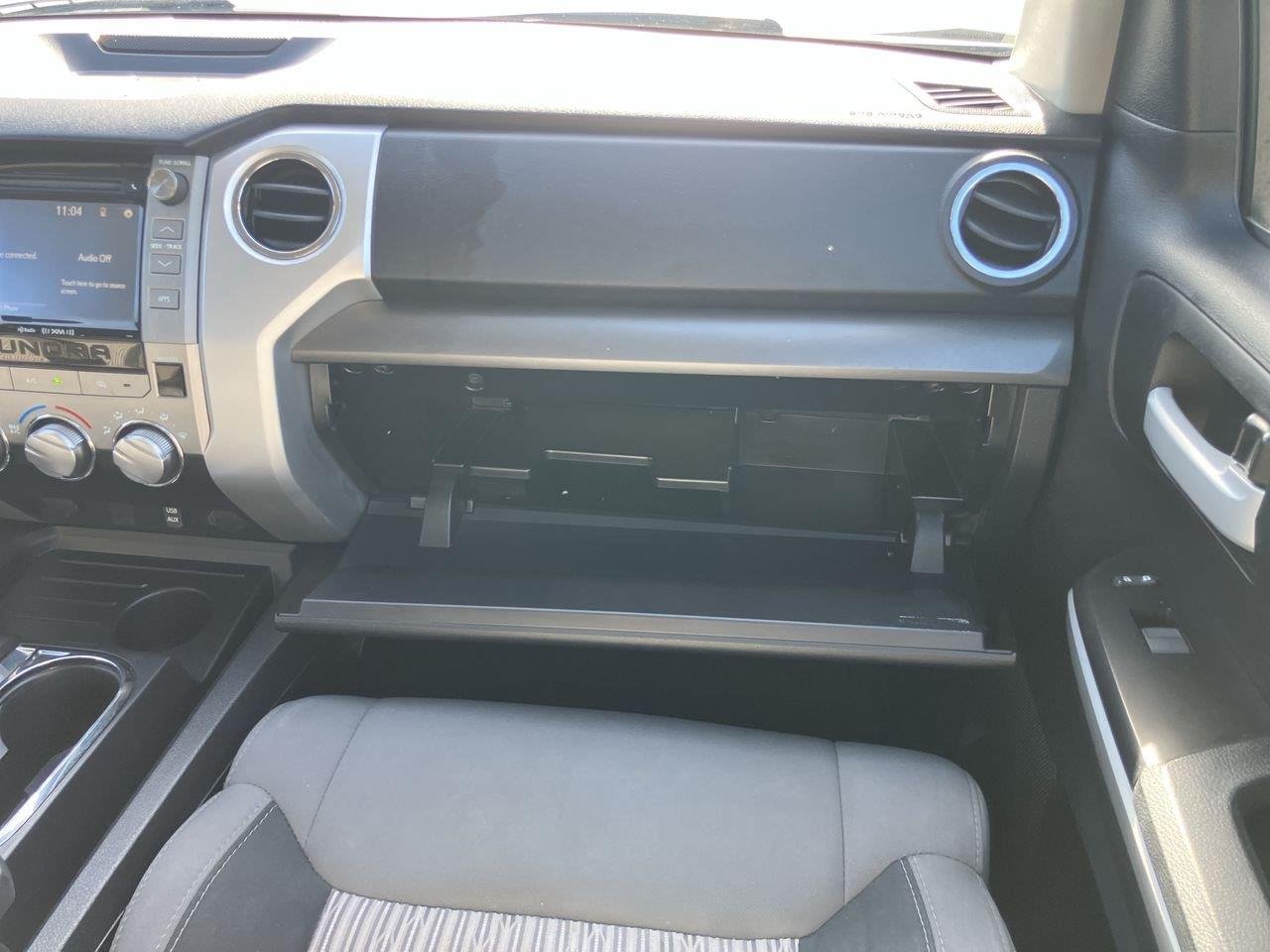 Used 2017 White (Super White) Toyota SR5 Double Cab 6.5 FT. image 15