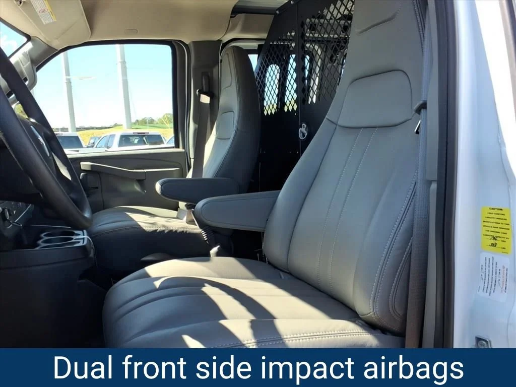 2025 Chevrolet Express Cargo Work Van - Photo 24