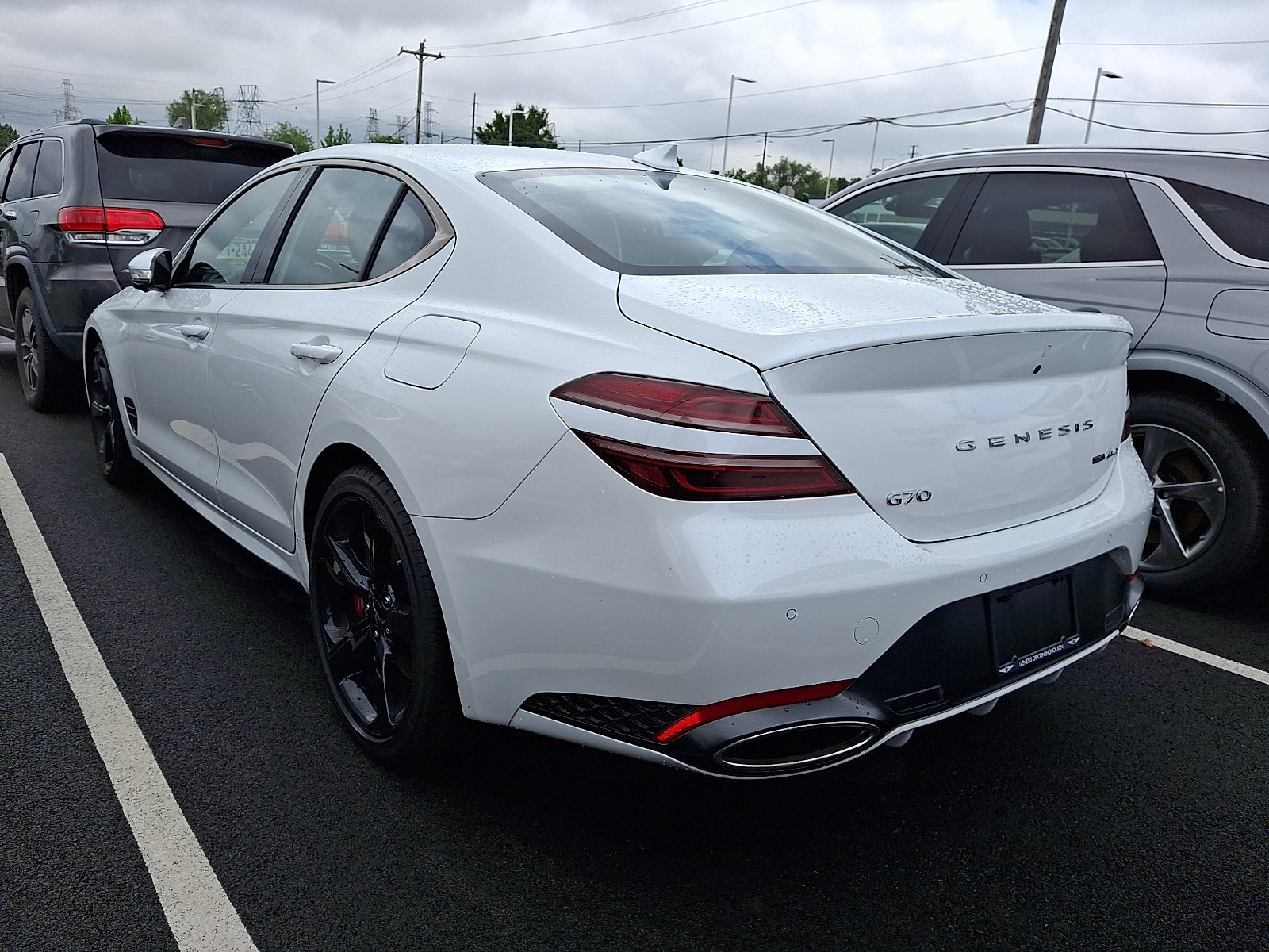 Certified Used 2026 Uyuni White Genesis 3.3T Sport Prestige image 4