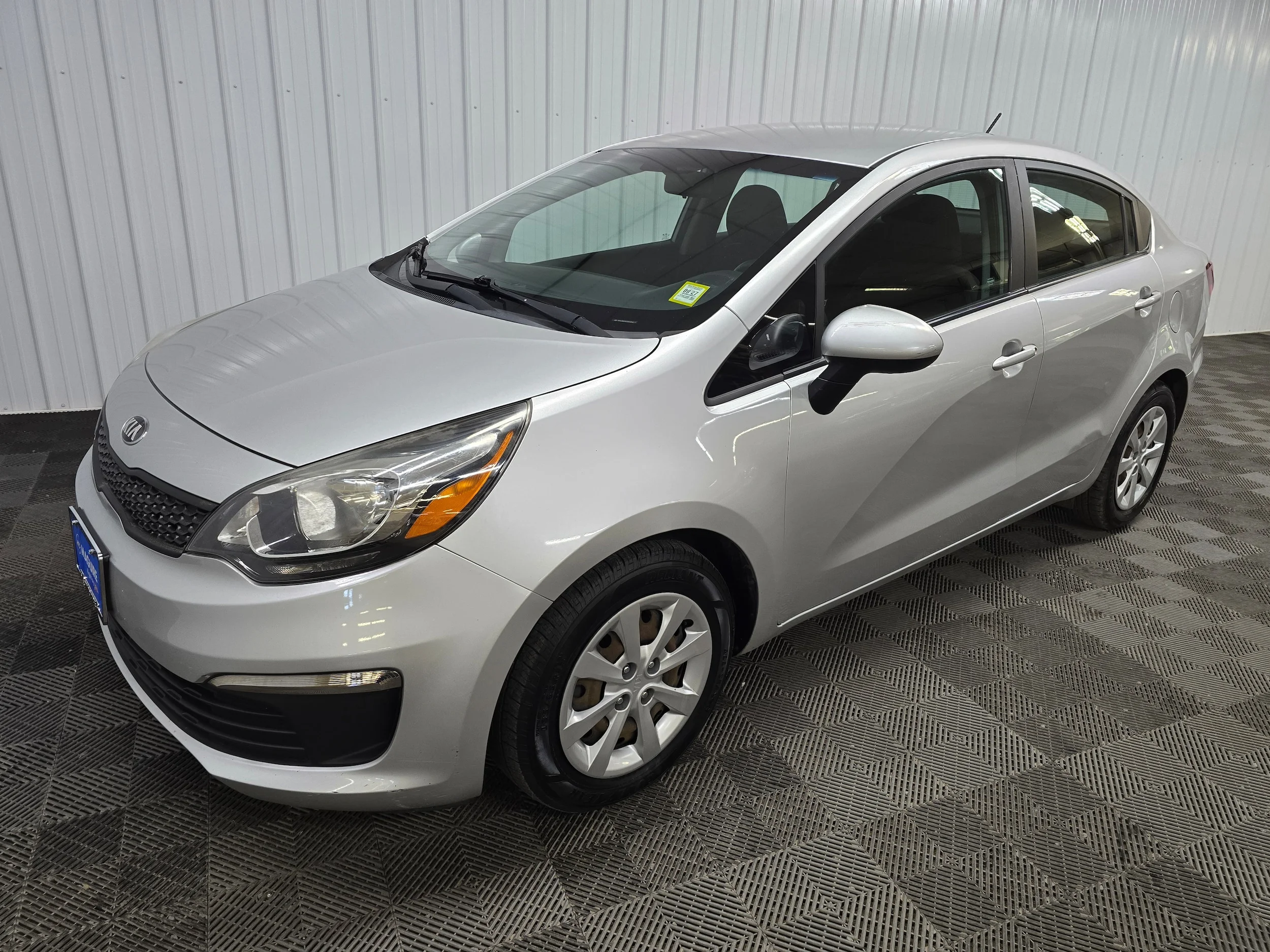 Used 2016 Bright Silver Kia LX FWD image 8