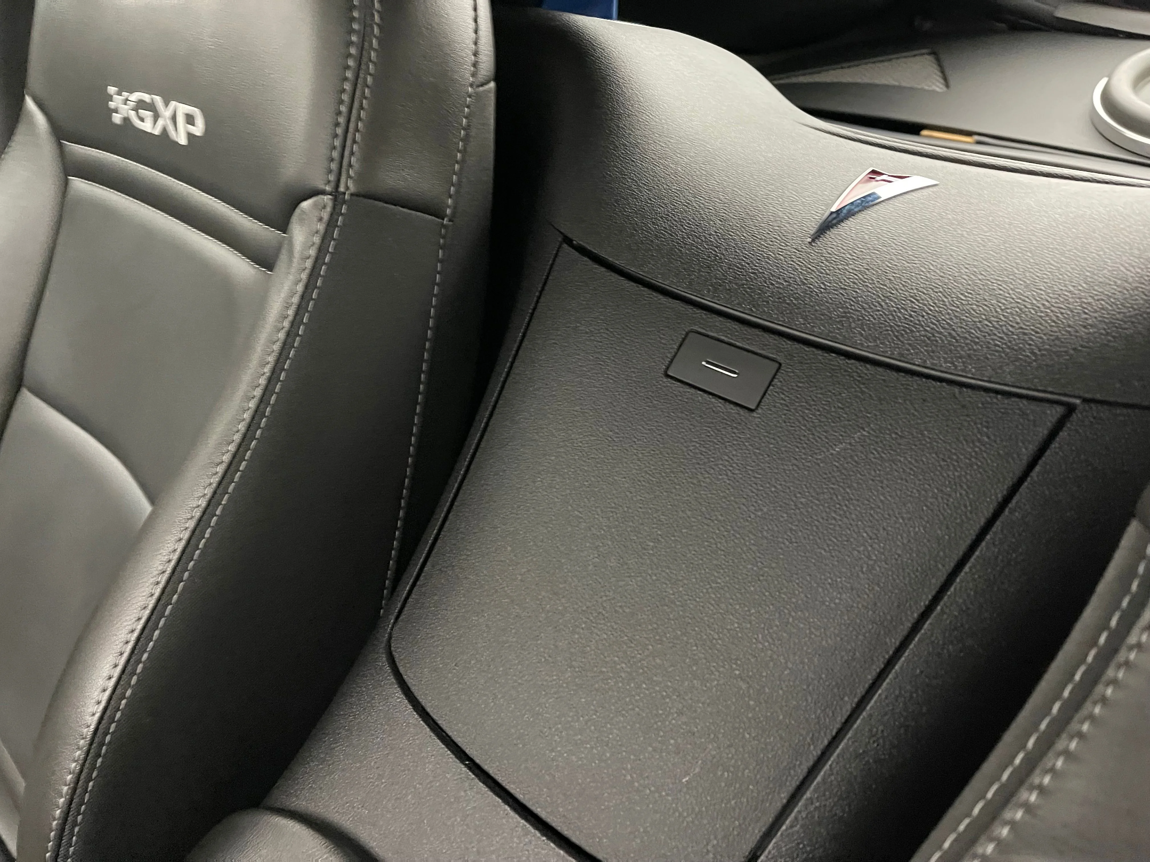 Used 2009 Mysterious (Black) Pontiac GXP image 23