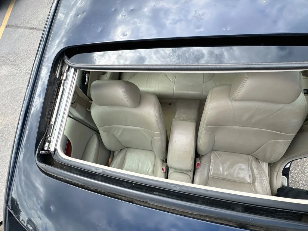 Used 2003 Blue Lexus 300 image 23