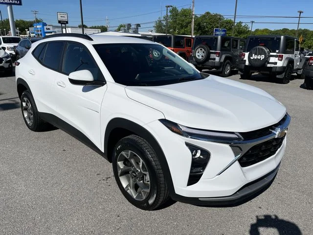 Used 2024 White Chevrolet LT image 11