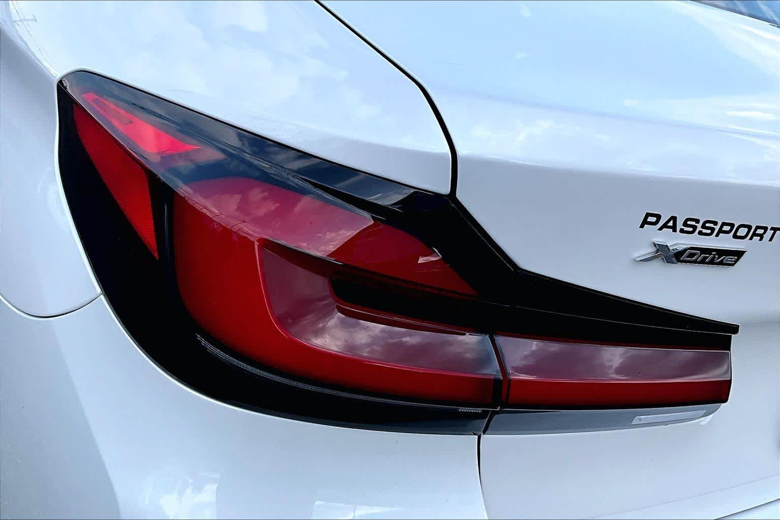 Used 2023 Mineral White Metallic BMW 530i xDrive image 29