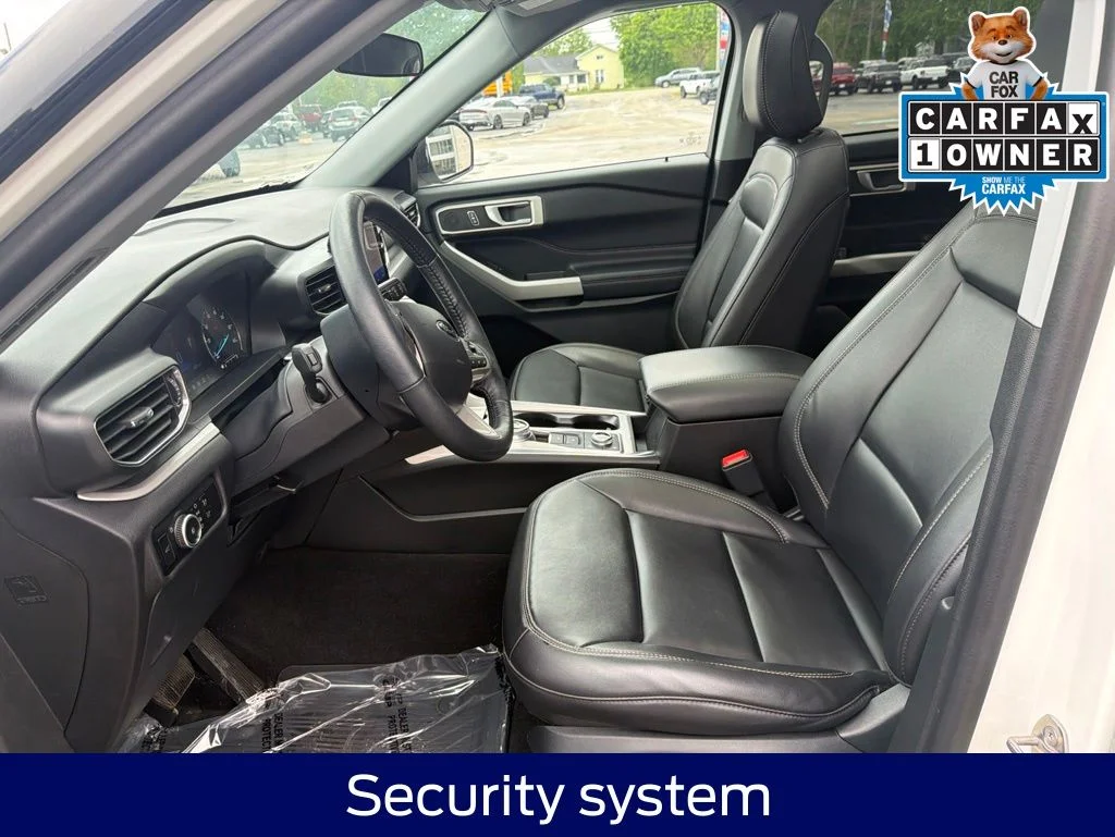 Certified Used 2023 White Metallic Ford XLT image 25