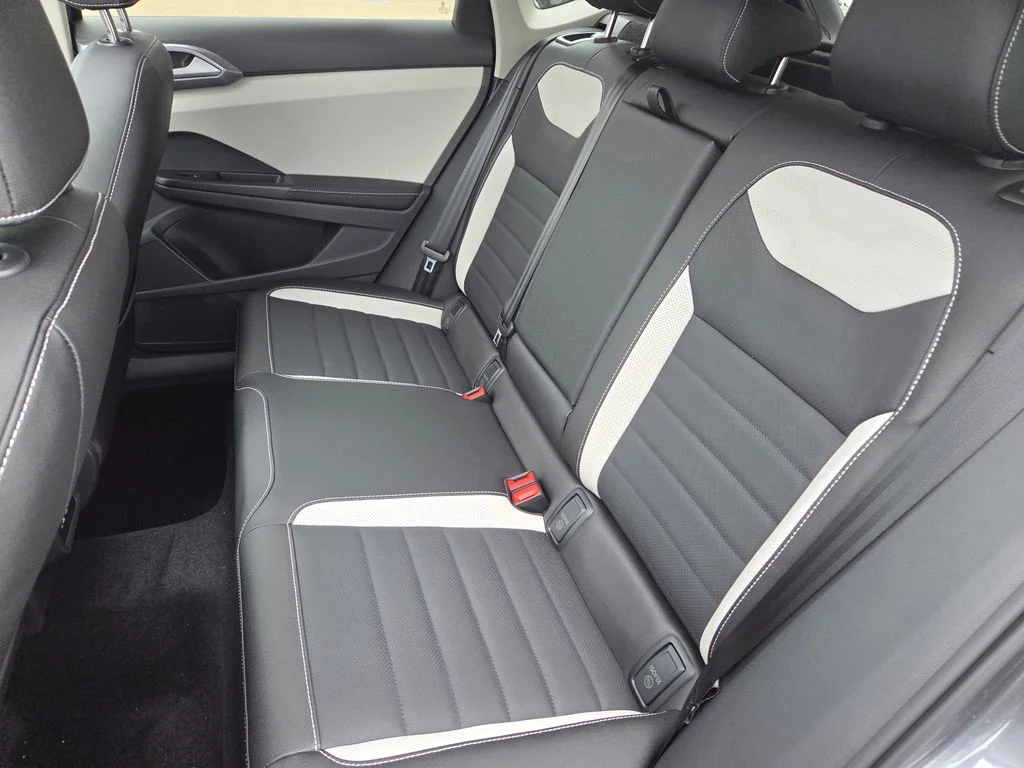 New 2026 Platinum Gray Metallic Volkswagen 1.5T SEL image 8