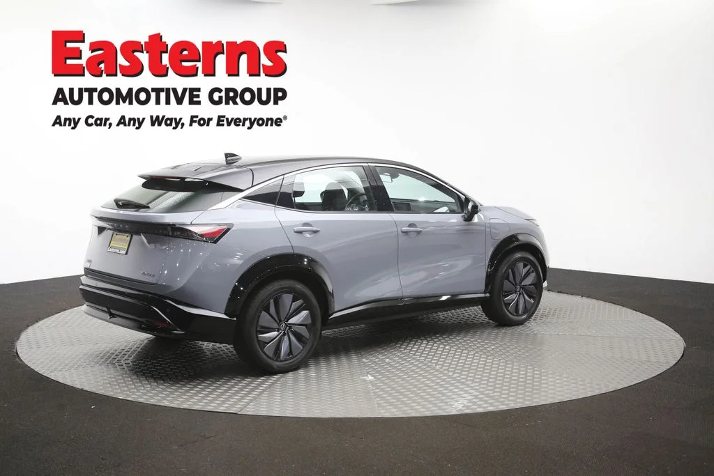 Used 2023 Gray Nissan VENTURE+ image 40
