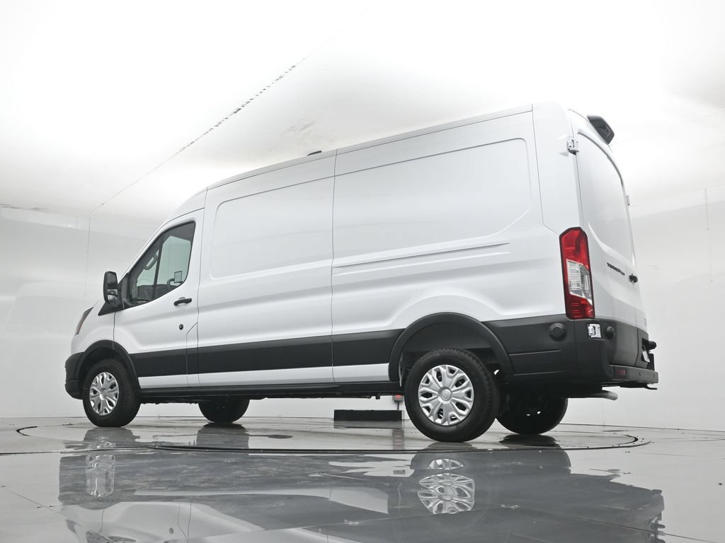 New 2026 White Ford Base image 49