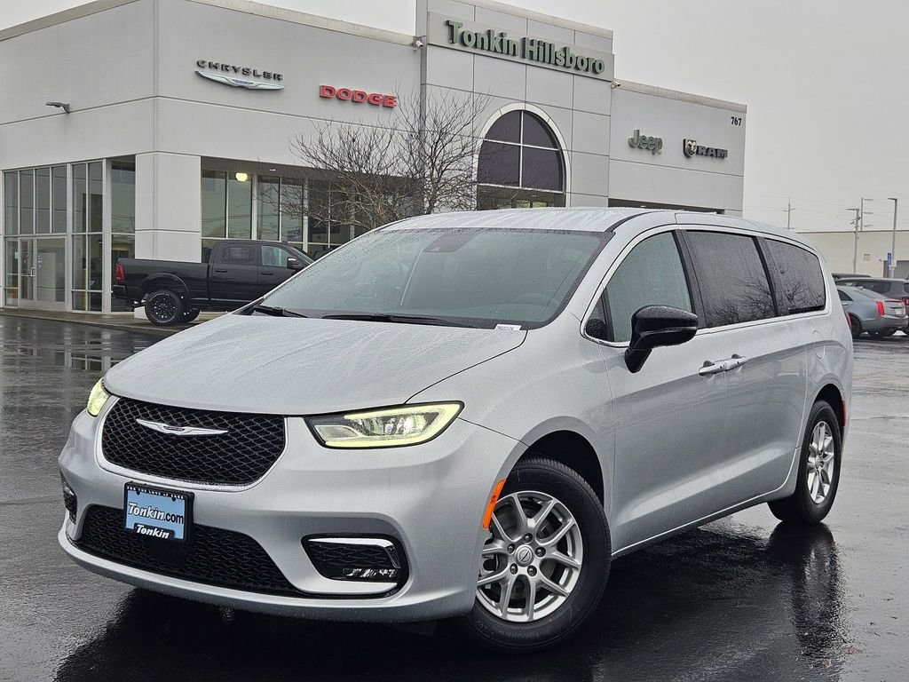 Vehicle Image 2