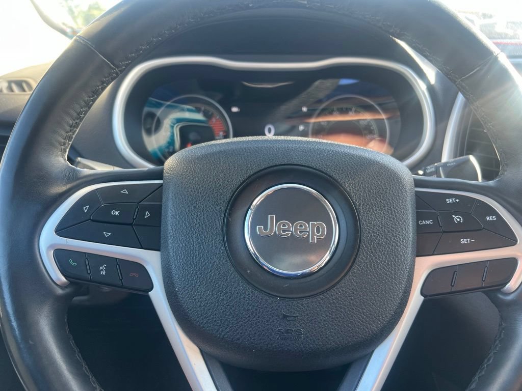 Used 2018 Black Jeep Trailhawk image 25