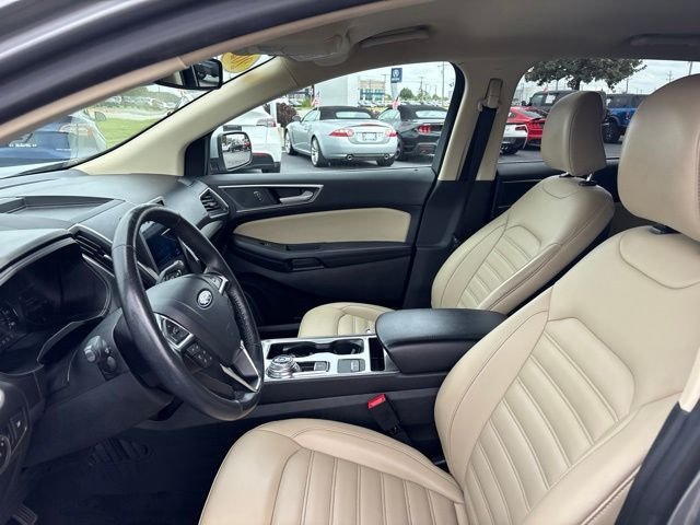 Used 2024 Silver Ford SEL image 12