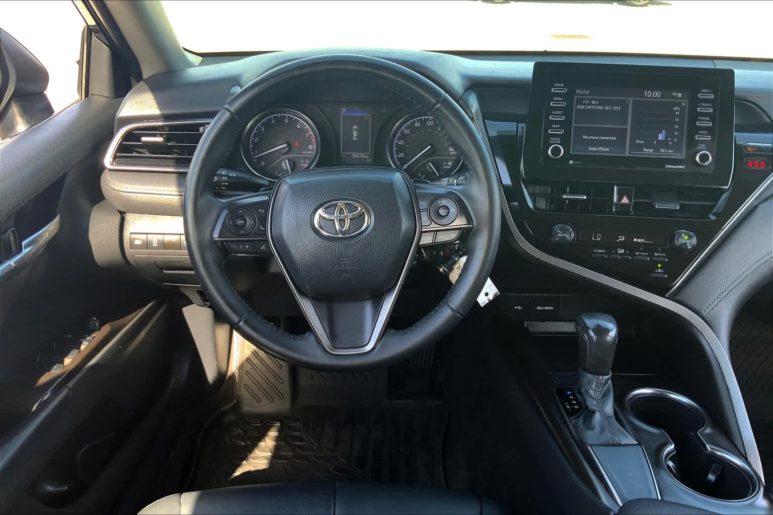 Used 2021 Galactic Aqua Mica Toyota SE image 6