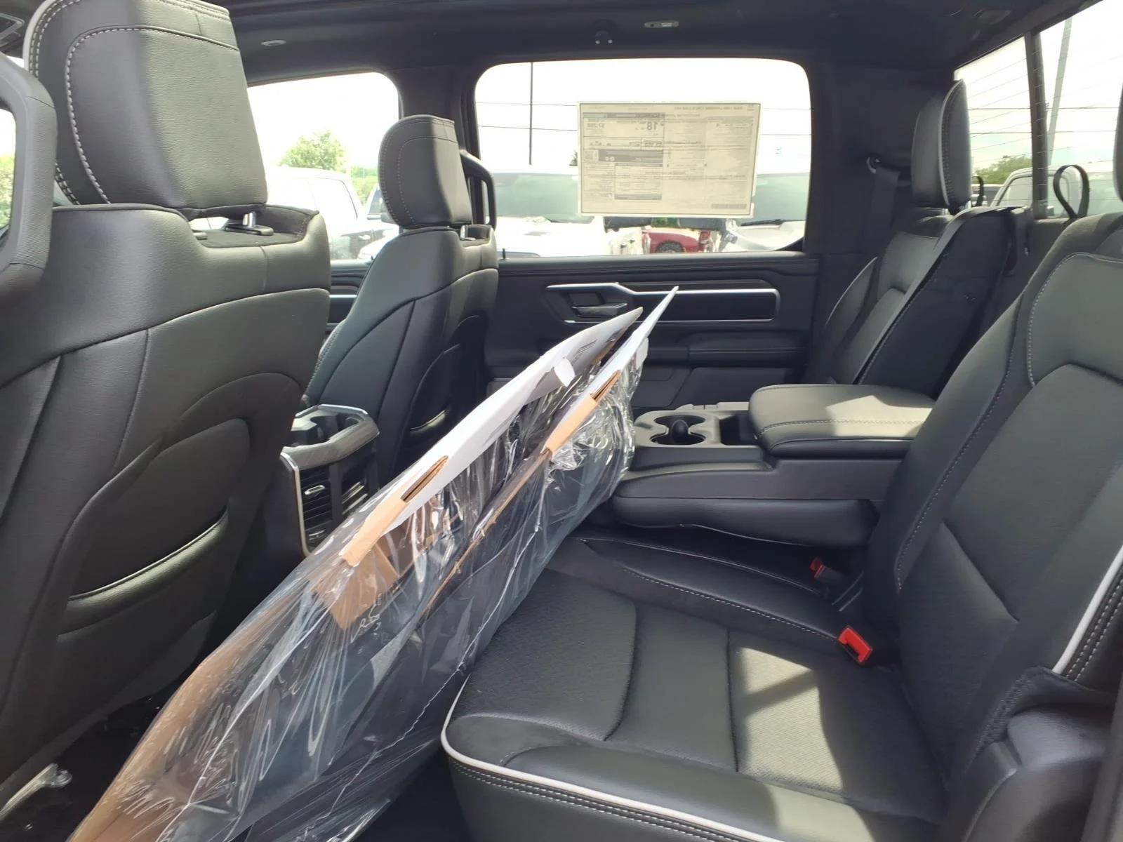 New 2026 Ivory White Tri-Coat Pearl-Coat Exterior Paint RAM Laramie image 16