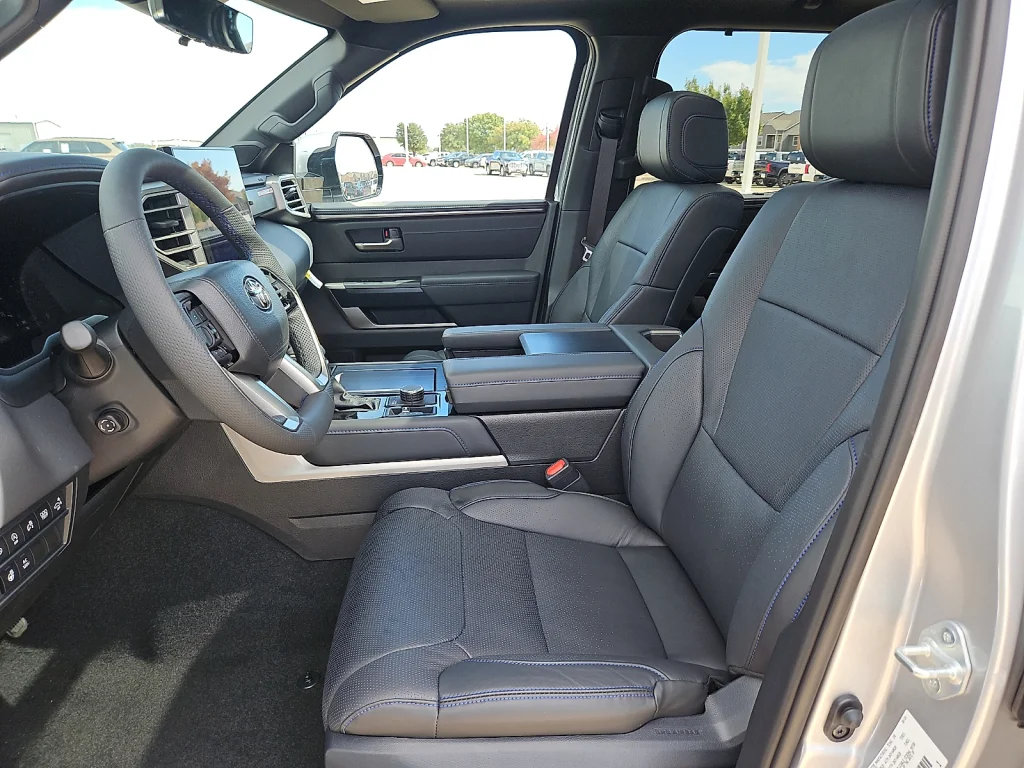 New 2026 Celestial Silve Toyota Platinum image 7