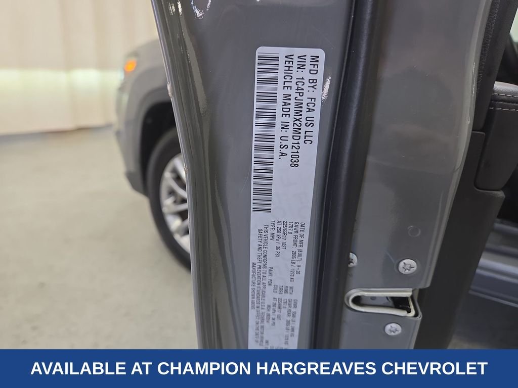 Used 2021 Gray Clearcoat Jeep Latitude Lux image 42