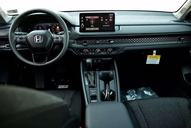 New 2026 Urban Gray Pearl Honda SE image 31