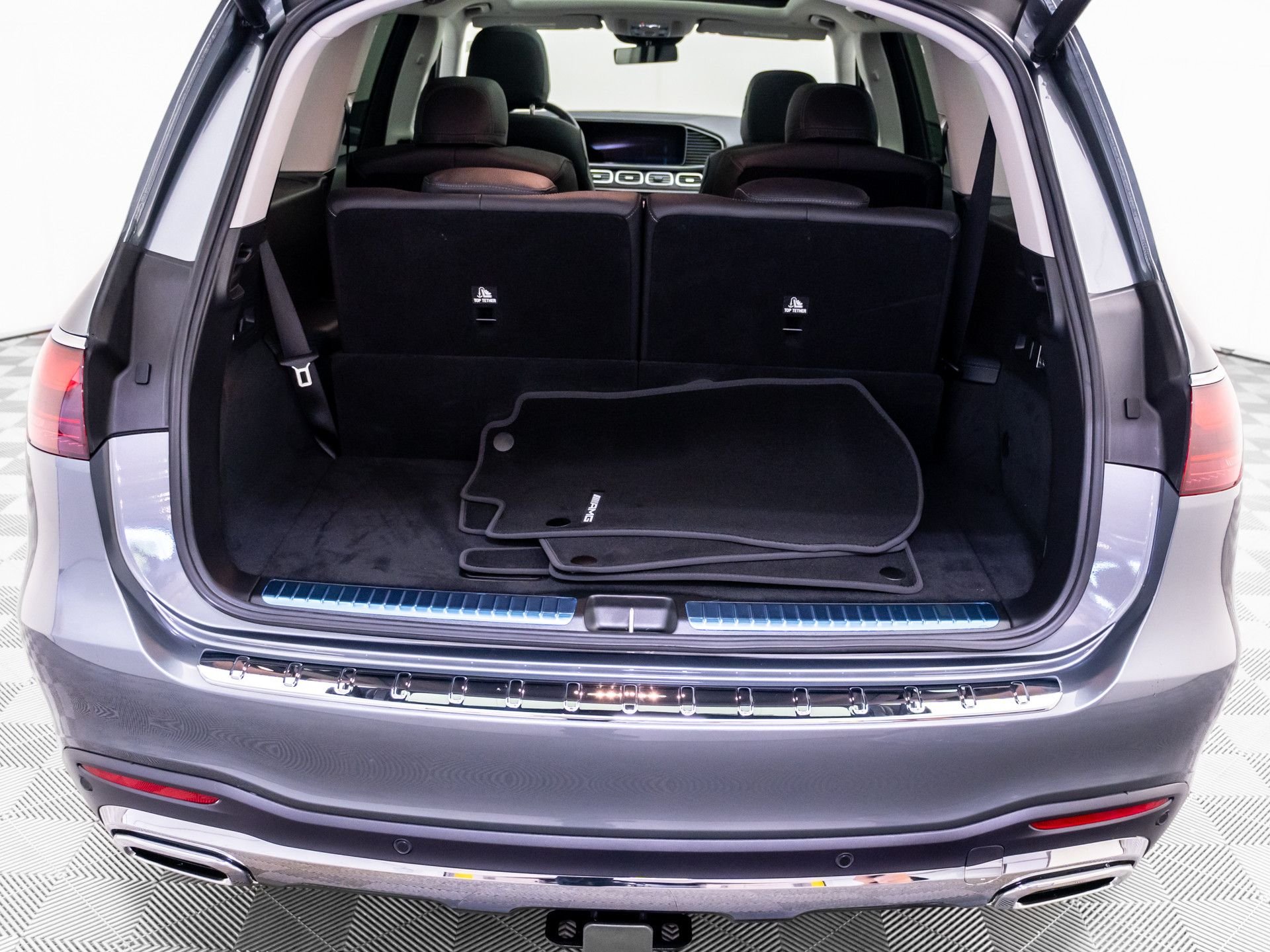 New 2026 Selenite Grey Metallic Mercedes-Benz GLS 450 image 34
