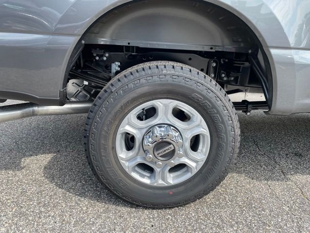 New 2026 Carbonized Gray Metallic Ford F-350® XLT image 9