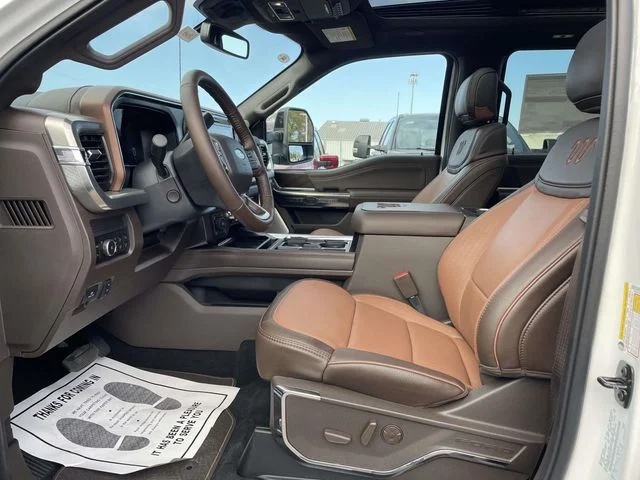 New 2026 Star White Metallic Tri-Coat Ford F-250® King Ranch® image 17